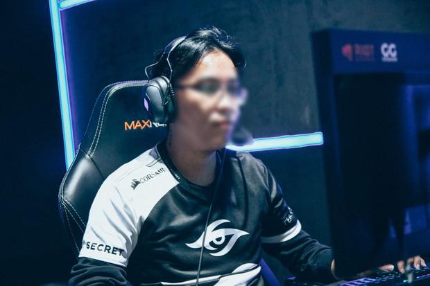 Streamer Hà Tiều Phu đang nổi đình đám với biến bị bạn gái xinh đẹp cắm sừng là ai?-2