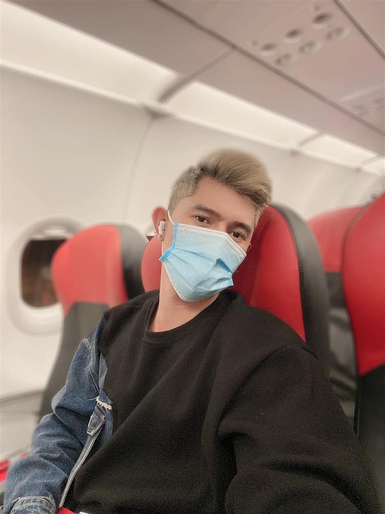 Ngân 98 xích mích hành khách cùng chuyến bay, Lương Bằng Quang thay mặt xin lỗi-1