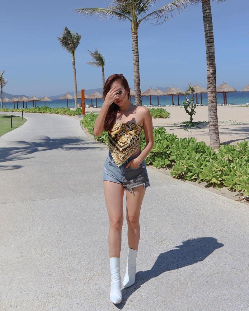 Phối đồ allblack chất lừ như Lệ Quyên - Lan Ngọc-1