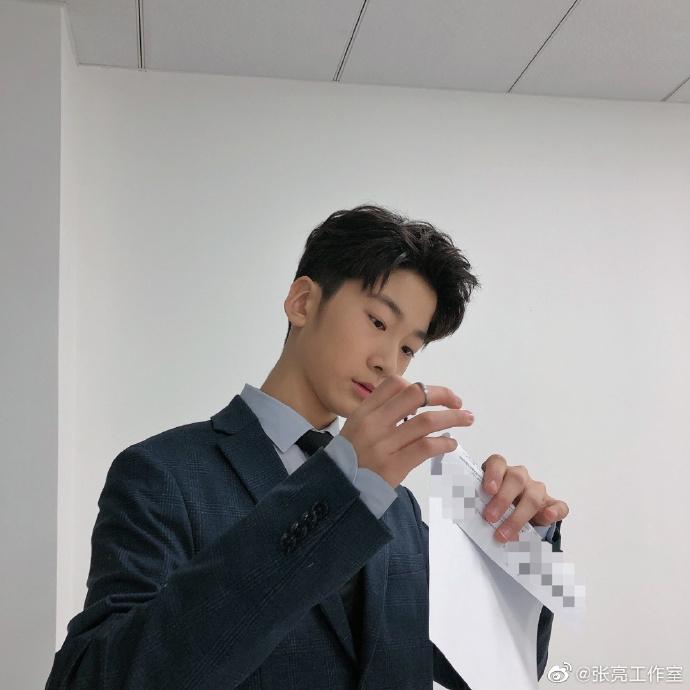 Sao nhí Bố ơi mình đi đâu thế trổ mã kinh ngạc, không còn là bản sao Kim Soo Hyun-6