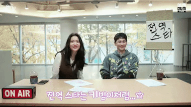 Đi giày cao gót đến nghĩa trang, Yeri Red Velvet khiến Key Shinee hạ đường huyết-3