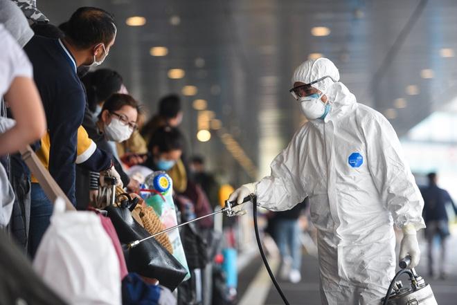 Sao Việt than thở khi dịch bệnh Covid-19 lại diễn biến phức tạp-1