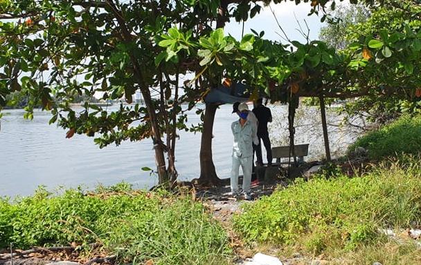 Rợn người phát hiện thi thể phụ nữ mất nửa đầu nổi trên sông Sài Gòn-2