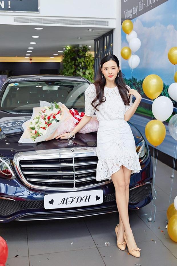 Lần hiếm hoi khoe nhà, Midu làm ai cũng choáng váng khi ở trong căn hộ sang xịn-4