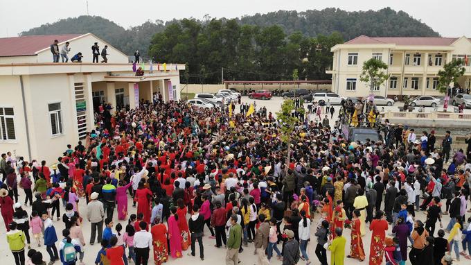 2 hoa hậu được chào đón ở quê nhà như idol K-pop-1