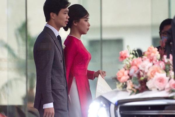 Sướng như khách dự đám cưới Công Phượng: Được ăn được nói được cả gói cầm về-8