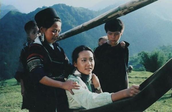 Khoả thân, làm tình táo bạo trên phim, đến cả Hoa hậu cũng bị bạn trai bỏ-2