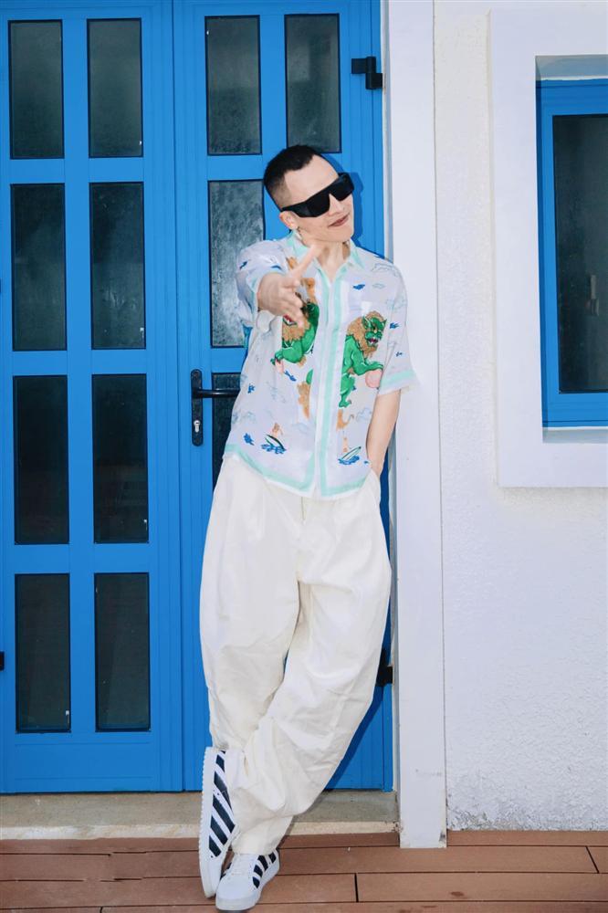 Vũ Khắc Tiệp bị cảnh báo khi dẫn đội quân hùng hậu đi quẩy sinh nhật-3