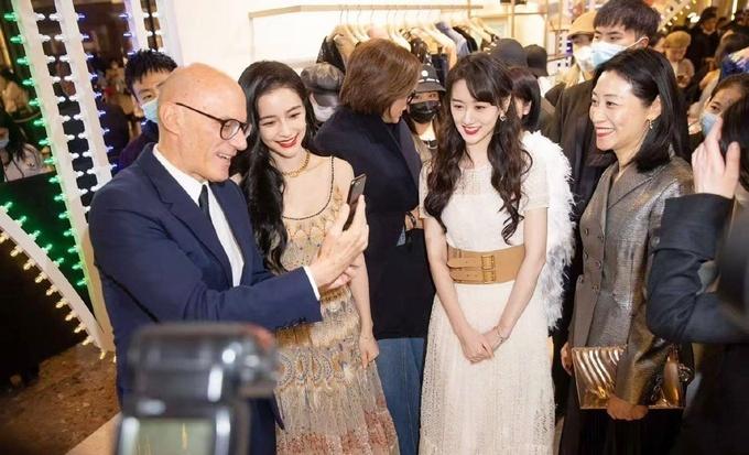 Viên Băng Nghiên bị chê không lượng sức khi đọ nhan sắc cùng Angelababy-2