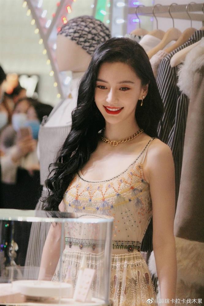 Viên Băng Nghiên bị chê không lượng sức khi đọ nhan sắc cùng Angelababy-8