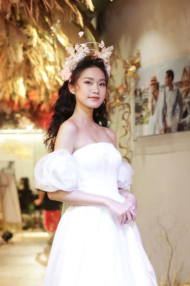 Lộ ảnh dính nhau như sam, Đoàn Văn Hậu - Doãn Hải My nhận yêu đi chứ còn gì!-5