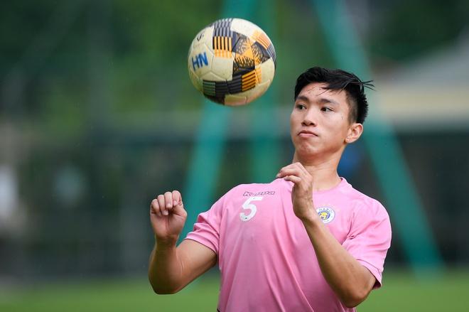 Lộ ảnh dính nhau như sam, Đoàn Văn Hậu - Doãn Hải My nhận yêu đi chứ còn gì!-6