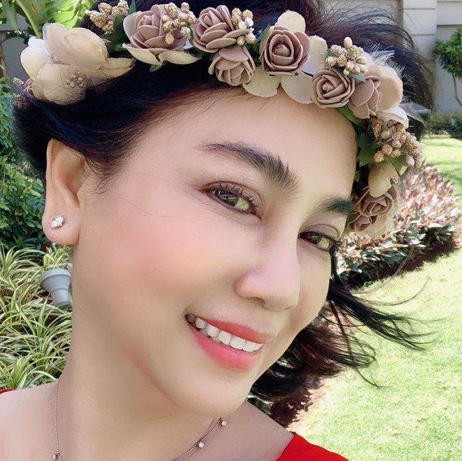 Mẹ chồng Diệp Lâm Anh trẻ đẹp khó tin, chụp cùng con dâu mà như chị em-7