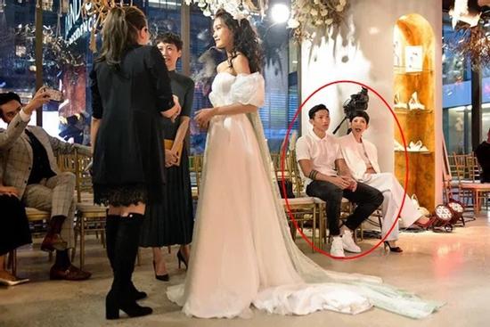 Lộ ảnh dính nhau như sam, Đoàn Văn Hậu - Doãn Hải My nhận yêu đi chứ còn gì!