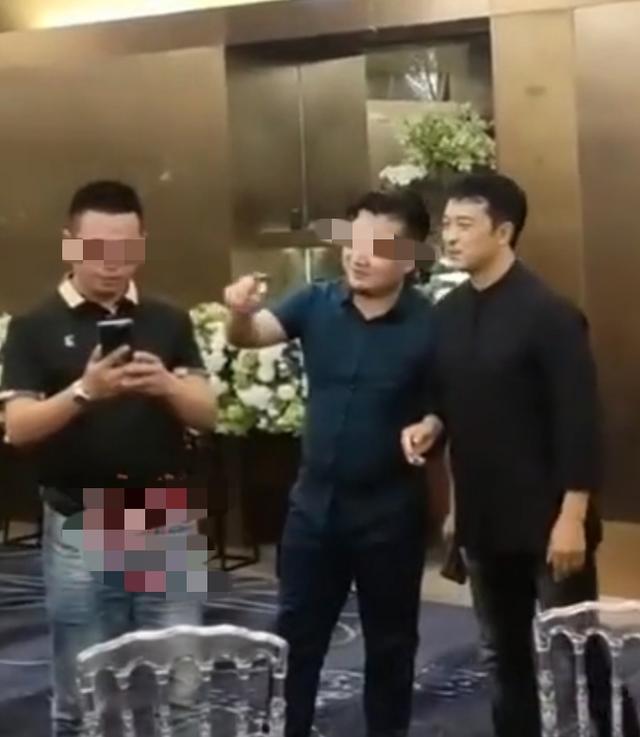 Ảnh đế Cbiz thà đi làm shipper chứ không nhận quay show hay quảng cáo-1