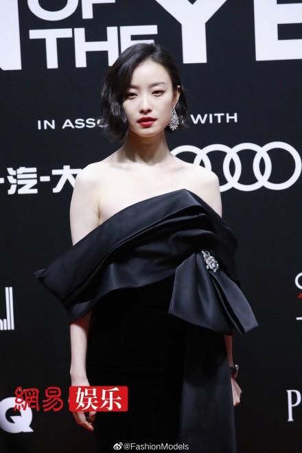 Siêu thảm đỏ GQ 2020: Dương Mịch bị chê lão hóa, Thái Từ Khôn đẹp như đồ họa-2