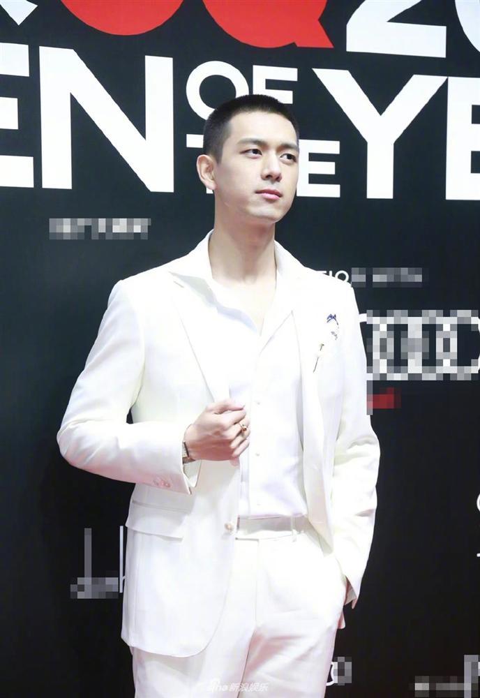 Siêu thảm đỏ GQ 2020: Dương Mịch bị chê lão hóa, Thái Từ Khôn đẹp như đồ họa-14