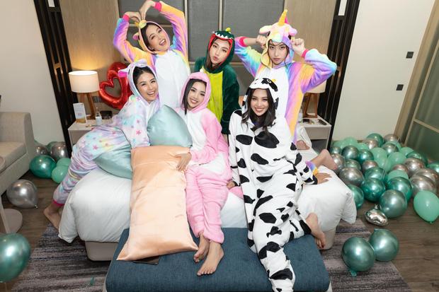 Á hậu Thúy An tổ chức tiệc chia tay đời độc thân trước ngày cưới, hội bạn toàn mỹ nhân lên đồ cực lầy!-3