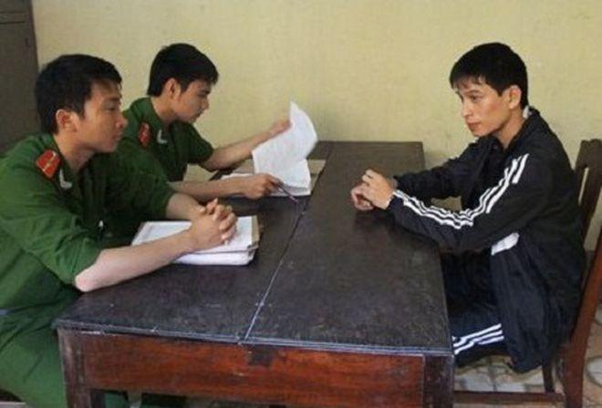 Đại ca giang hồ đánh nạn nhân gãy tay rồi nhét súng vào người chụp ảnh vu khống-1