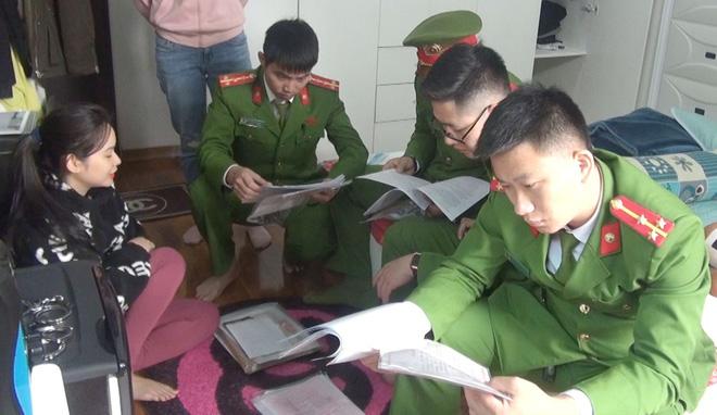 Đại ca giang hồ đánh nạn nhân gãy tay rồi nhét súng vào người chụp ảnh vu khống-2