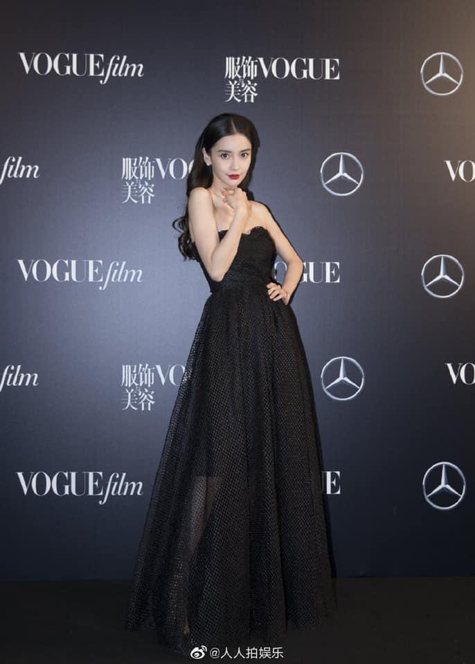 Angela Baby bất bại trên thảm đỏ-5