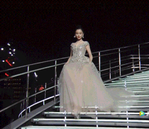 Angela Baby bất bại trên thảm đỏ-12