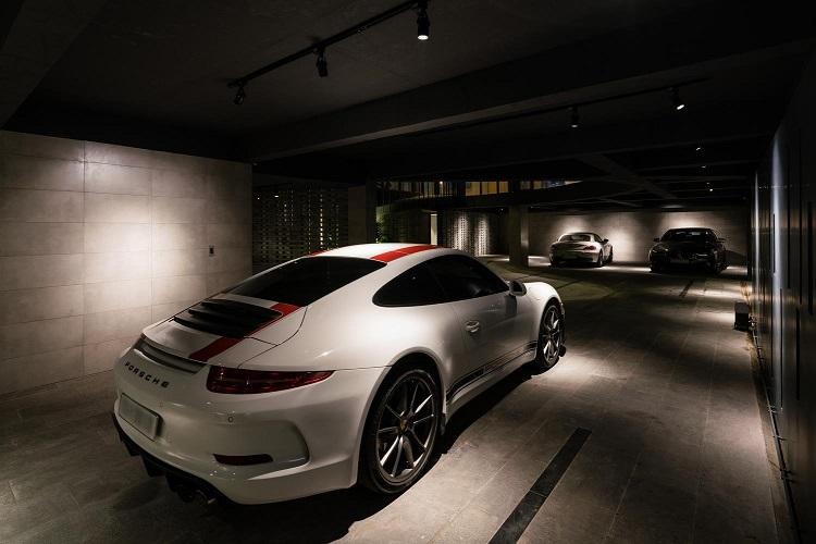 Choáng ngợp biệt thự 1000 m2 chứa cùng lúc 7 chiếc siêu xe của đại gia Sài Gòn-10