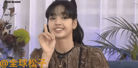 Lisa (BLACKPINK) lộ khuyết điểm có phần kém sang trên gương mặt qua loạt hình chưa chỉnh sửa-1