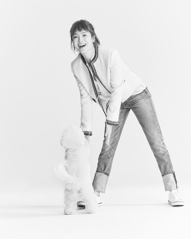 Song Joong Ki vừa bị chê ngoại hình xuống cấp hậu ly hôn, Song Hye Kyo bất ngờ trở lại với vẻ ngoài lạ mắt-2