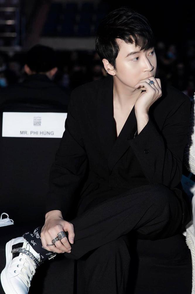 Karik hớ hênh xác nhận đường ai nấy đi với bạn gái Bella-1