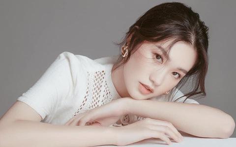 Tóm dính Văn Hậu và top 10 Hoa hậu tình tứ ở đám cưới Tấn Tài-4