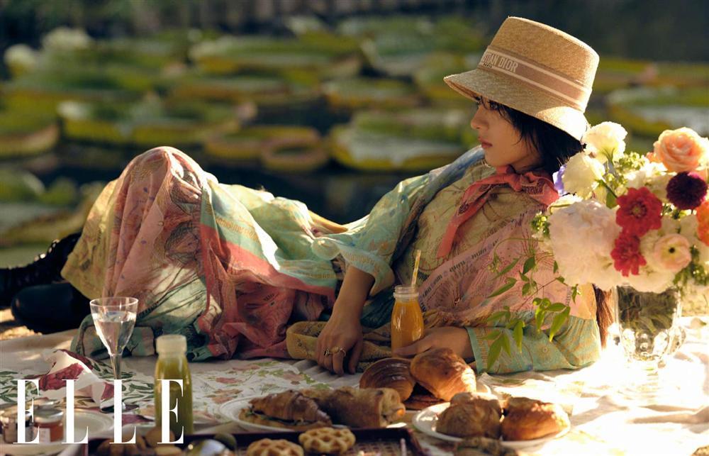 Đụng hàng váy Dior với BLACKPINK Jisoo, Triệu Lệ Dĩnh bị chê mặc như hàng rẻ tiền-9