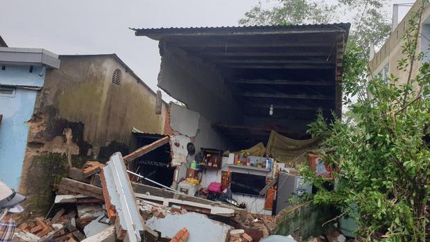 Xe container càn quét 7 nhà dân bên Quốc lộ 1, nhiều người thoát chết-2