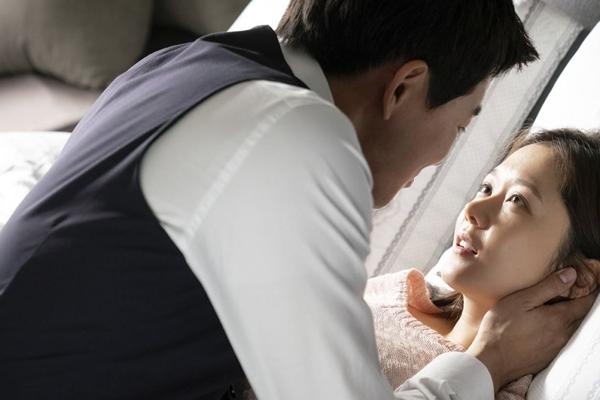 Mỹ nhân không tuổi Jang Nara sánh vai trai trẻ tấn công màn ảnh nhỏ 2021-4