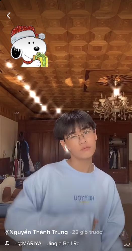 Khoe phòng ngủ bằng nhà người khác, nam sinh 2k6 làm ai cũng ngất lên ngất xuống-2