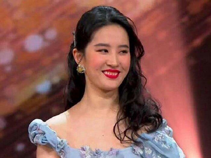 Lưu Diệc Phi: Mỹ nhân tụt dốc cả nhan sắc lẫn sự nghiệp trong năm 2020-9