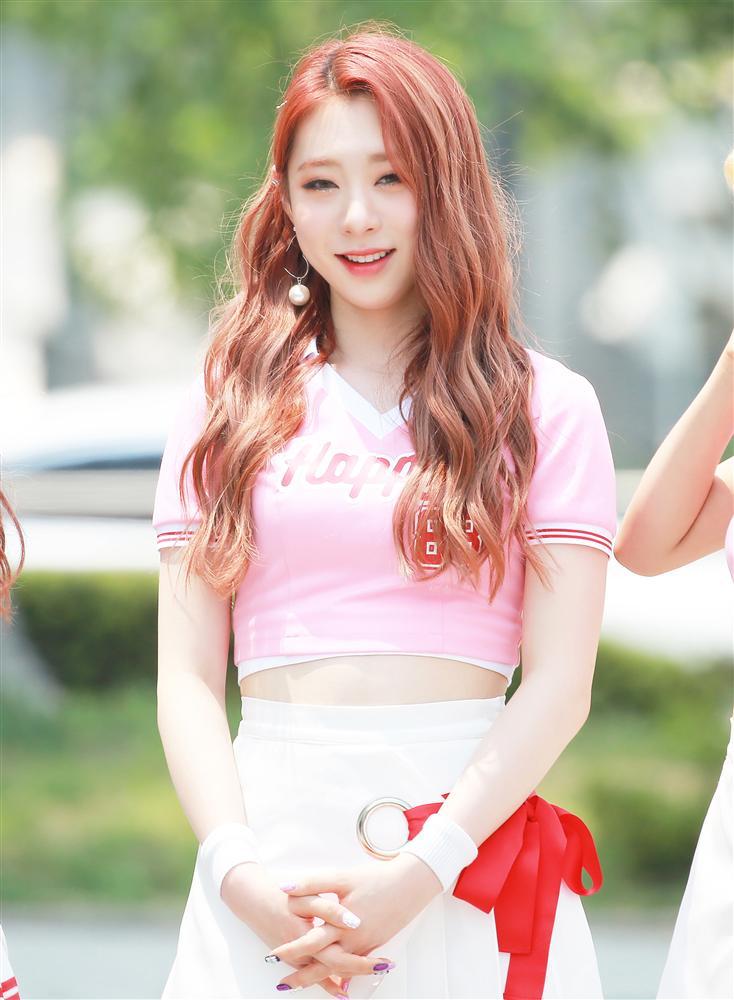 ChungHa dương tính Covid-19, hàng loạt Idol nháo nhào xét nghiệm gấp-6