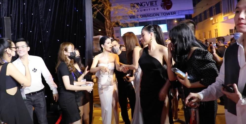 Nhã Phương nhận cơn mưa lời khen vì quá lễ phép với Lệ Quyên-3