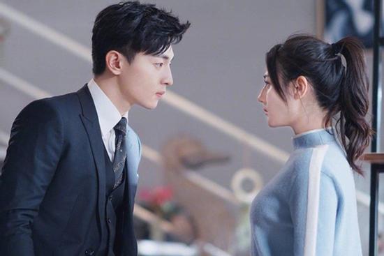 Chồng trợn mắt quát 'Đến đứa giúp việc vẫn còn hơn cô', chị vợ liền đưa ra một tấm ảnh khiến anh nín thinh