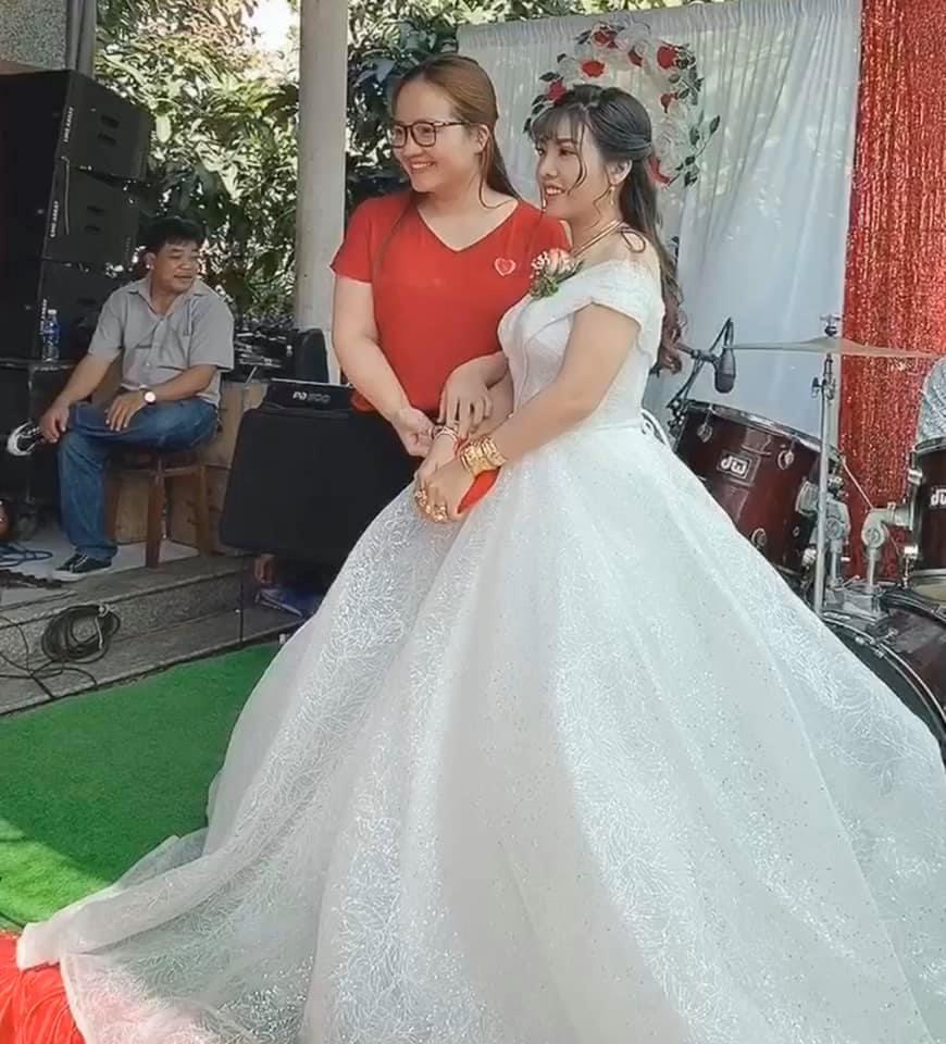 Sốc ảnh Thị Nở tái sinh Quách Phượng khi chưa dao kéo-5