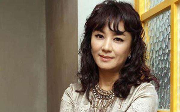 4 Nàng Công Chúa Nổi Tiếng: Kẻ điêu đứng vì có clip nóng, người lấy chồng trắc trở hệt phim-5