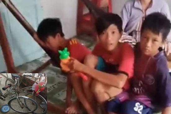 Xôn xao 3 anh em đi xe đạp hơn 300km từ Cà Mau lên Sài Gòn tìm bố mẹ