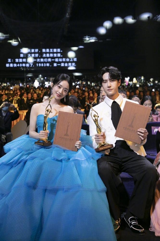 Bài mới của Vương Nhất Bác: thiên hạ nói khó nghe, Triệu Lệ Dĩnh lại khen rất hay-6