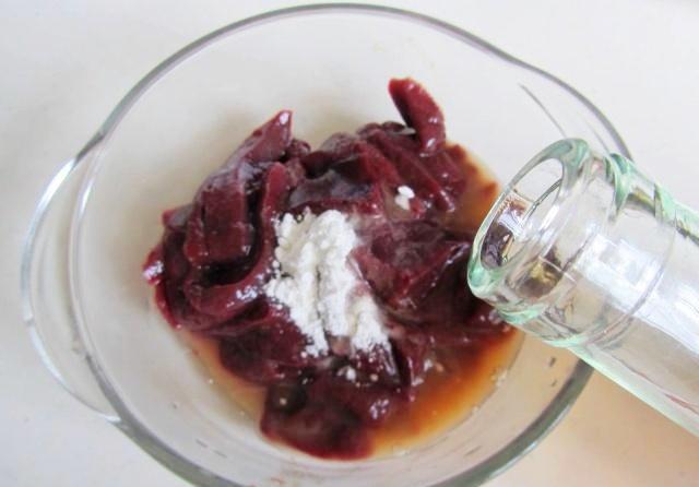 Xào gan lợn, nên thái trước hay ngâm trước, nhiều người làm sai nên gan không tươi, mềm-2