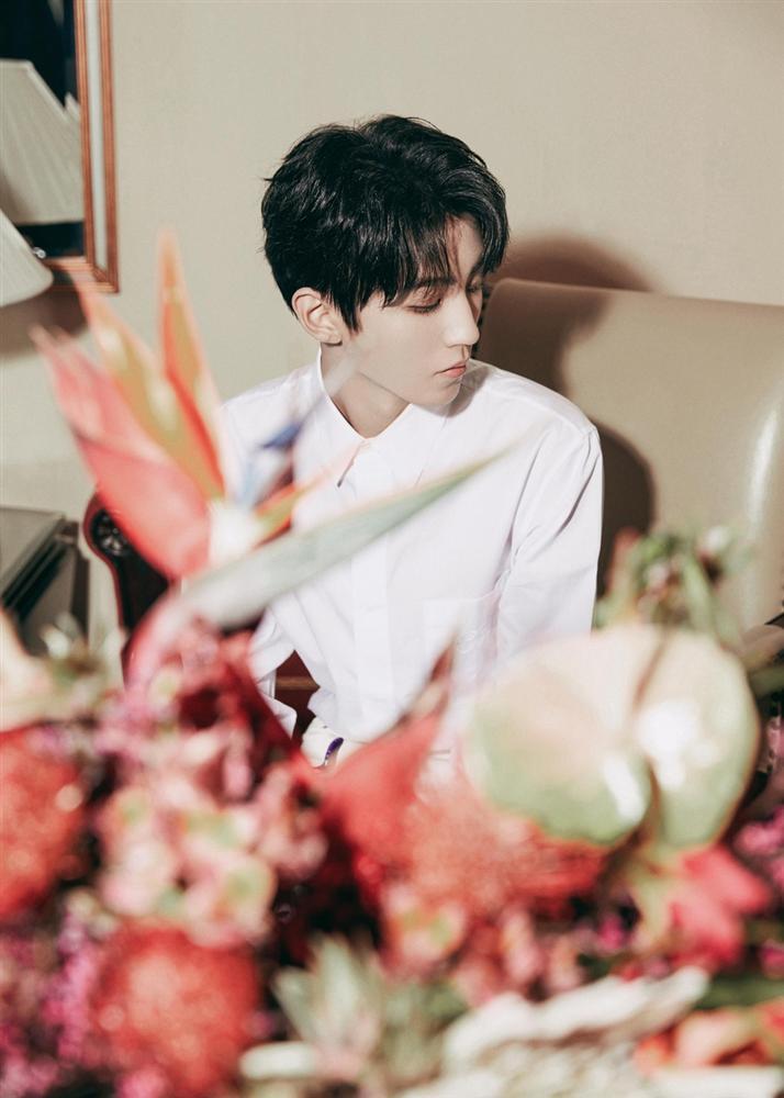 Angela Baby đọ sắc con dâu vua sòng bạc-10