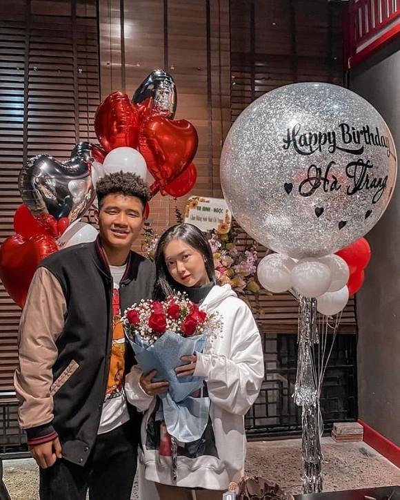 Lâu lắm rồi, Hà Đức Chinh mới cùng bạn gái mặc đồ đôi, tạo dáng cực tình-2