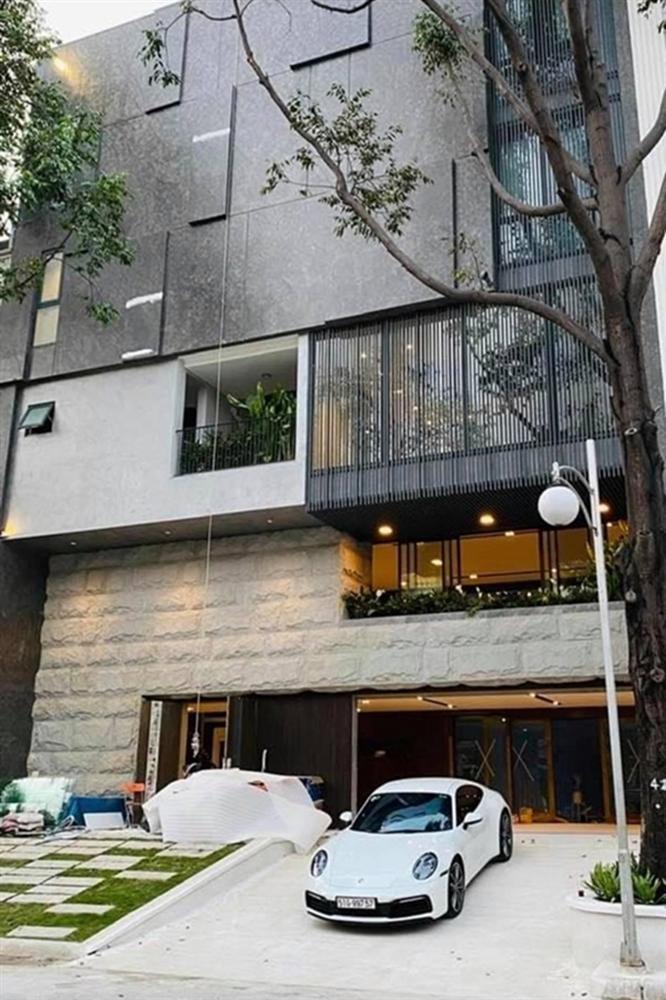 Bức ảnh toàn cảnh biệt thự Cường Đô La gây choáng ngợp-2