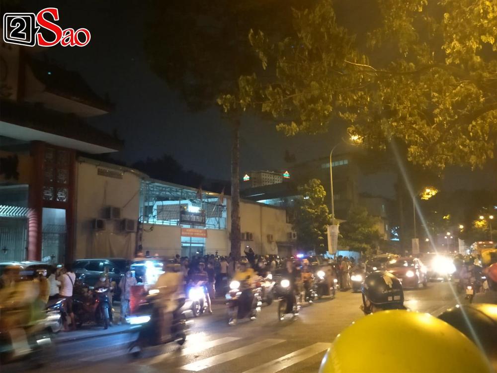 Youtuber livestream phản cảm nơi bảo quản thi thể nghệ sĩ Chí Tài-3