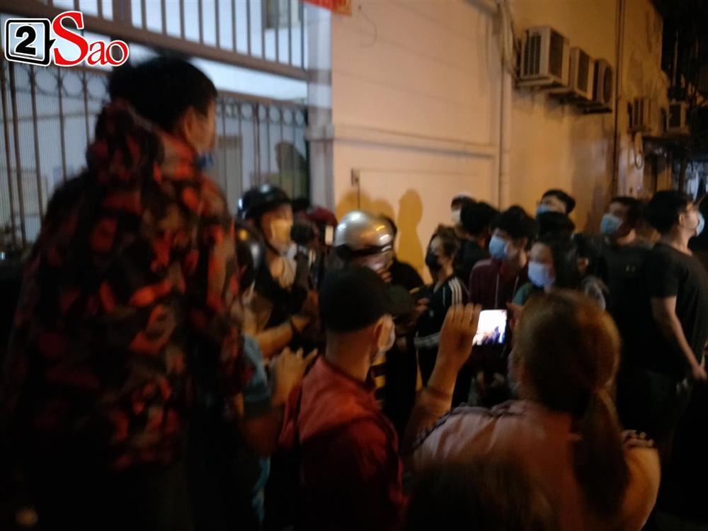 Youtuber livestream phản cảm nơi bảo quản thi thể nghệ sĩ Chí Tài-5