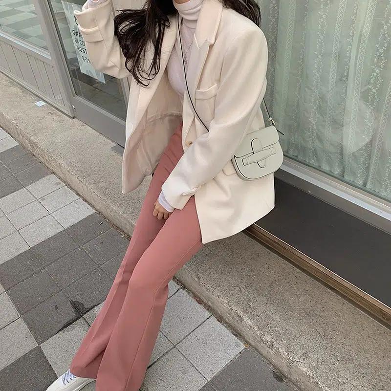 Chọn blazer không khéo có thể biến thành bà cô lỗi thời nhưng mặc 4 kiểu này thì chỉ trẻ xinh trở lên-6